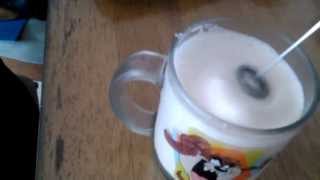 Aerolatte Review Frothing Cold Milk In Under 1 Minute [upl. by Gaskill]